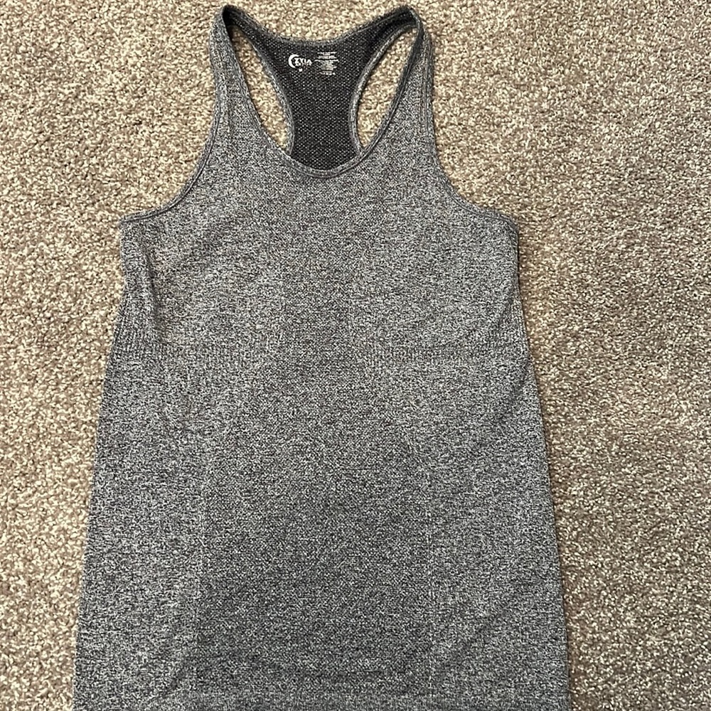Zyia Tank Top / Medium